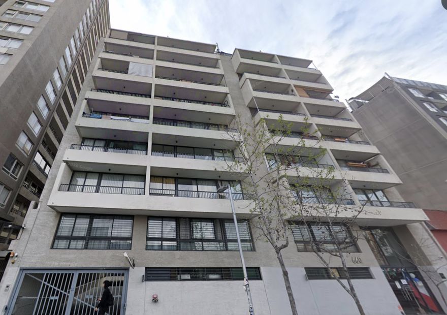 Departamento en Carmen 660, Santiago Centro — Santiago